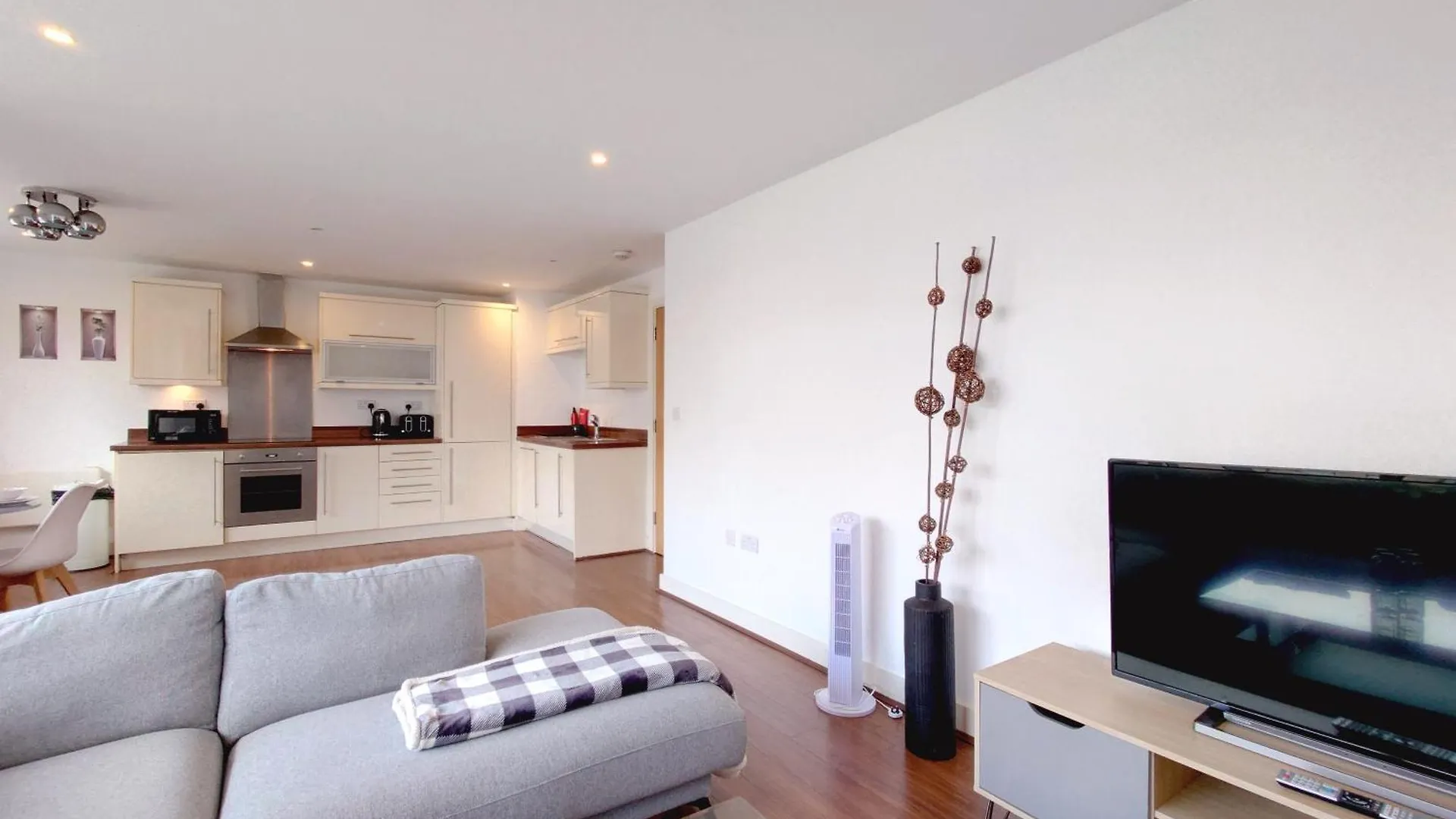 Serviced Two Bed Apartment London Docklands Beckton 0*,  United Kingdom