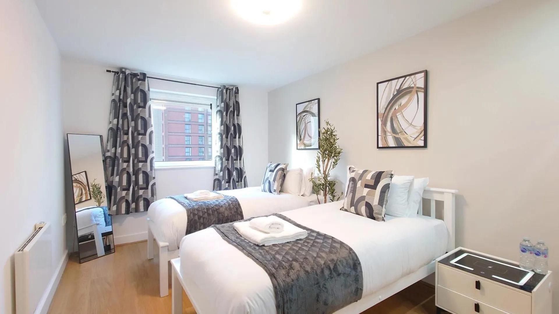 Serviced Two Bed Apartment London Docklands Beckton United Kingdom