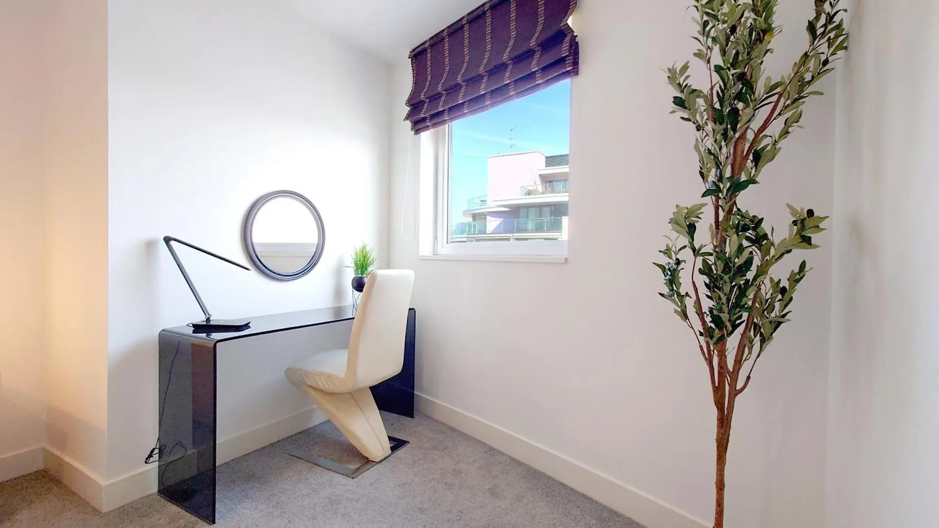Serviced Two Bed Apartment London Docklands Beckton