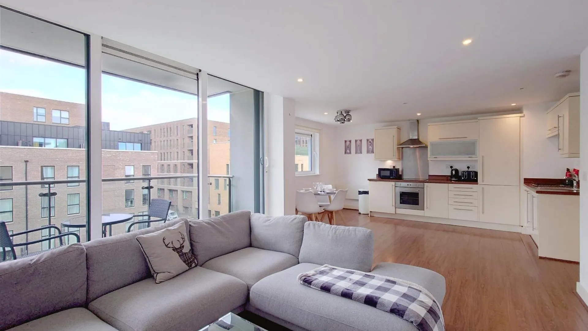 Serviced Two Bed Apartment London Docklands Beckton 0*,  Ηνωμένο Βασίλειο