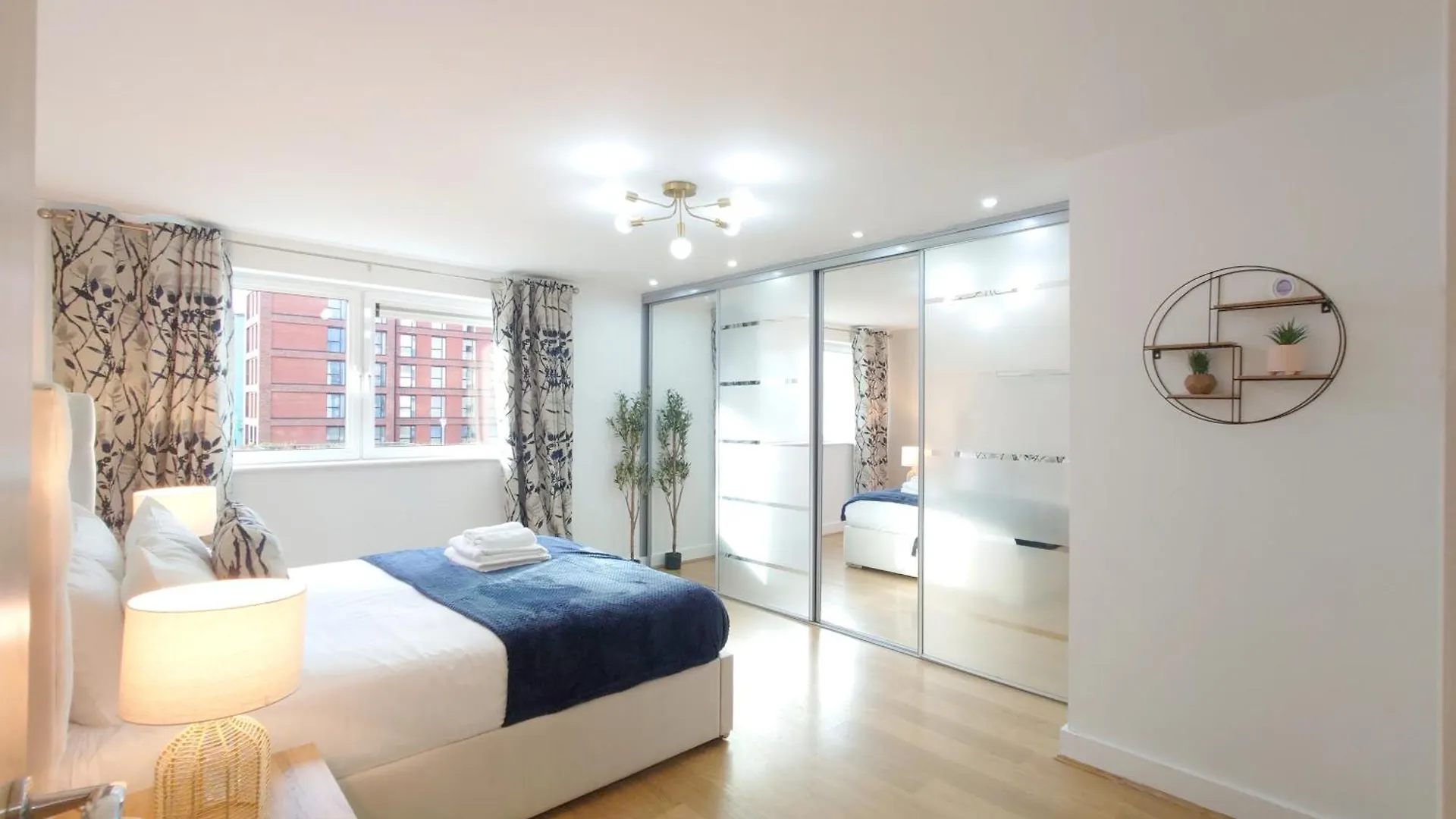 Serviced Two Bed Apartment London Docklands Beckton
