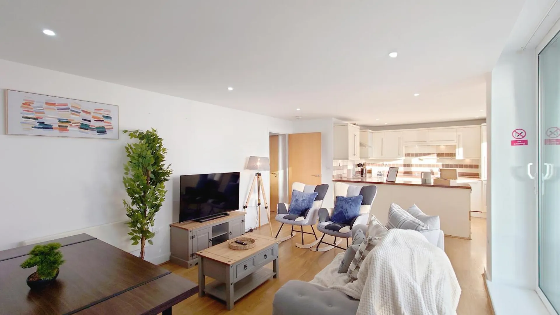Serviced Two Bed Apartment London Docklands Beckton