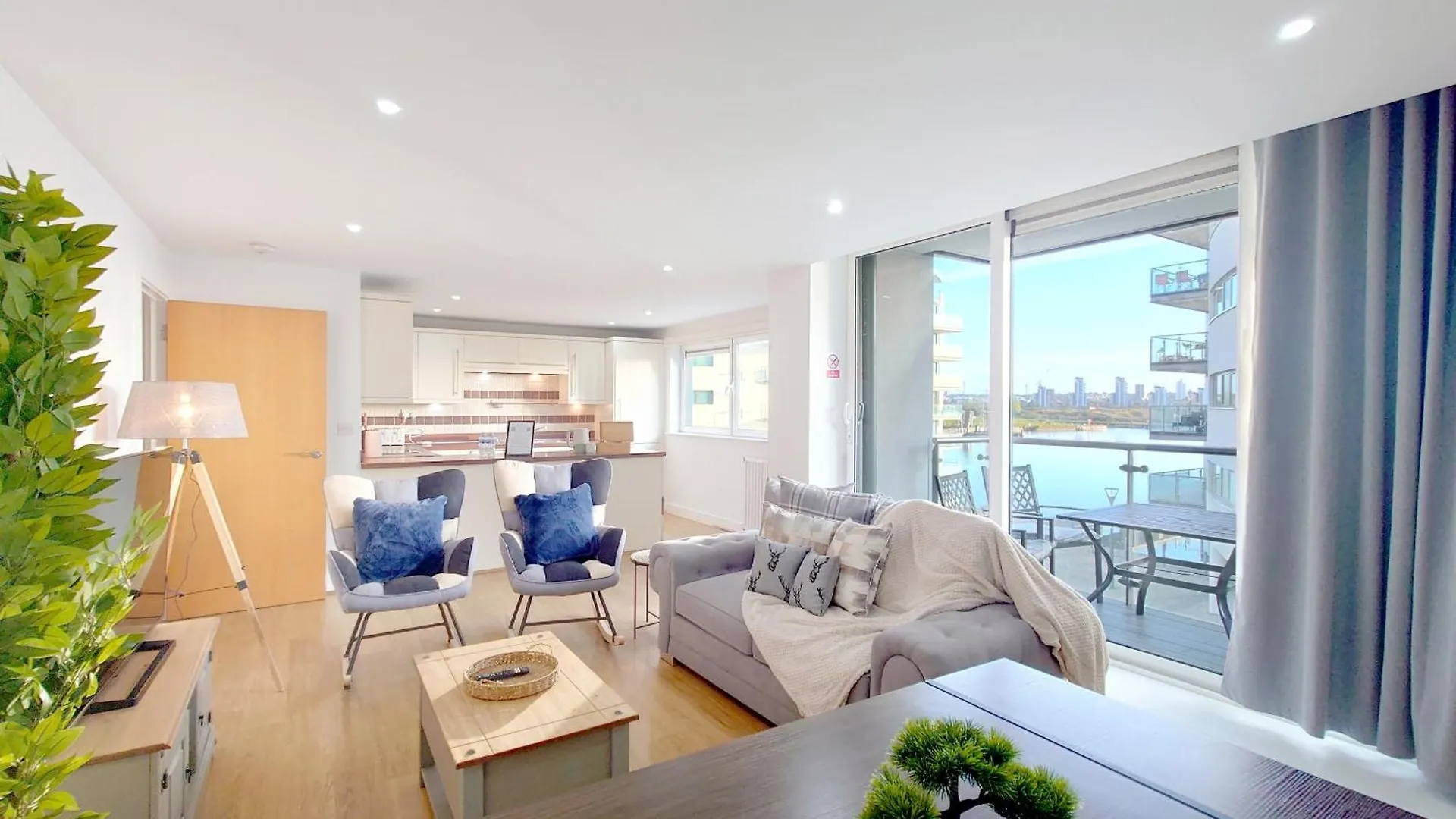 Serviced Two Bed Apartment London Docklands Beckton